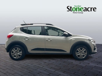 Used Dacia Sandero Stepway 2023 for sale - 78648079: Photo
