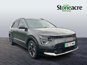 2022 (72) - 150kW 4 65kWh 5dr Auto