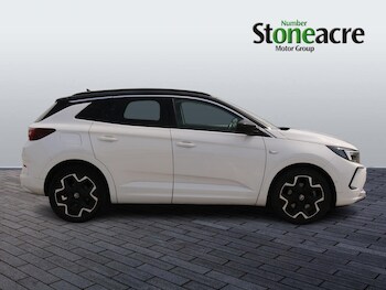Used Vauxhall Grandland 2024 for sale - 79202341: Photo