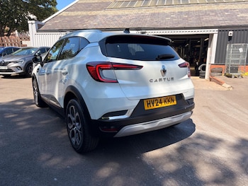 Used Renault Captur 2024 for sale - 79387319: Photo
