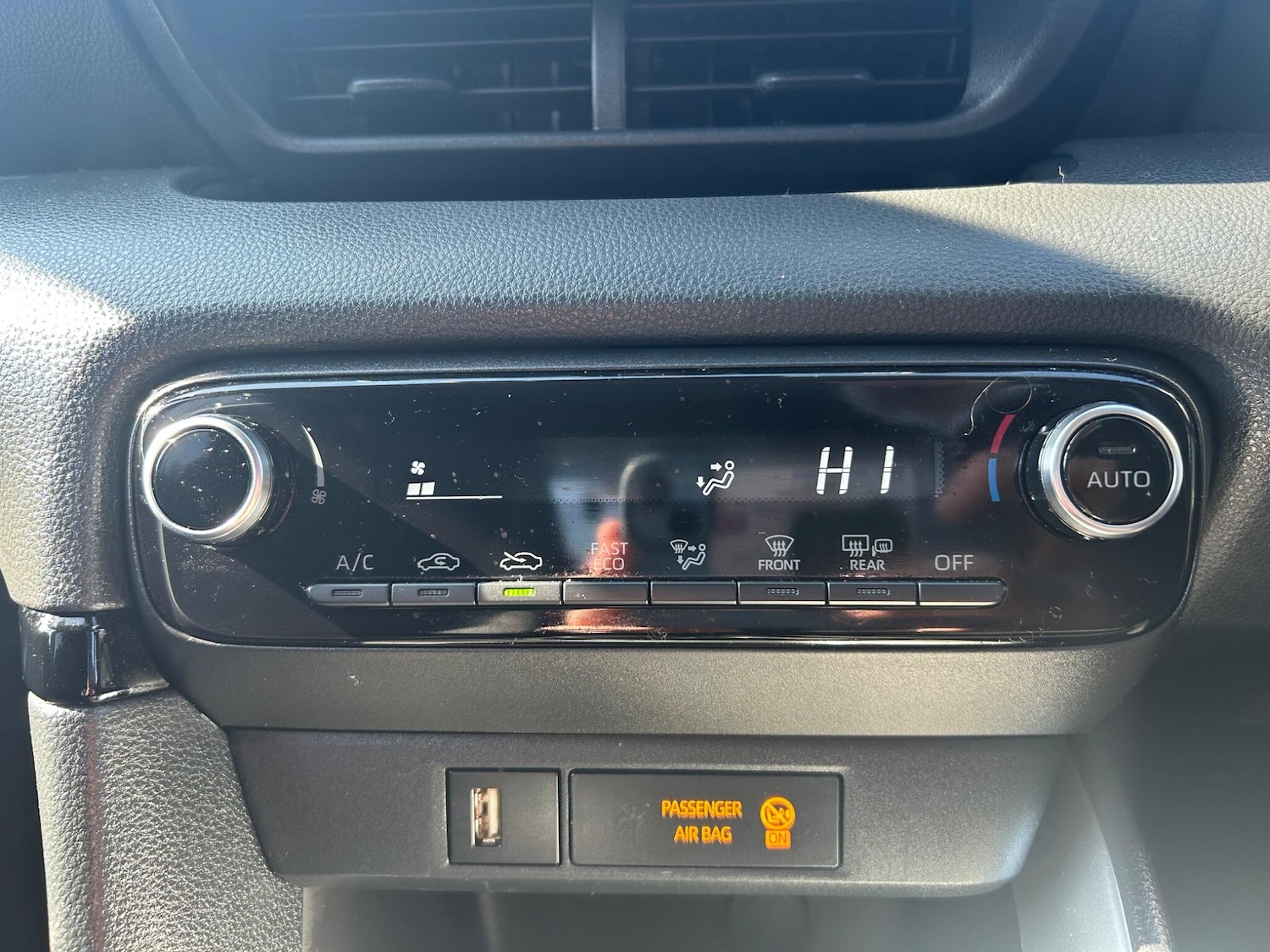 Used Toyota Yaris 2023 for sale - 78034929: Photo 18