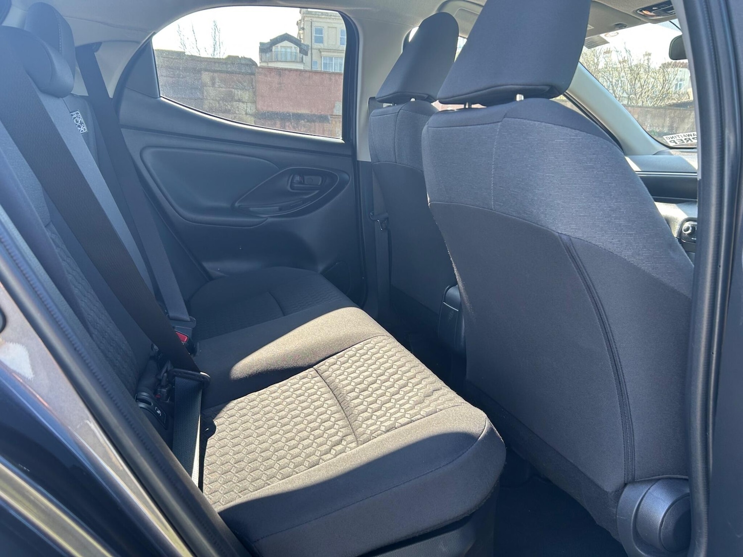 Used Toyota Yaris 2023 for sale - 78034929: Photo 25