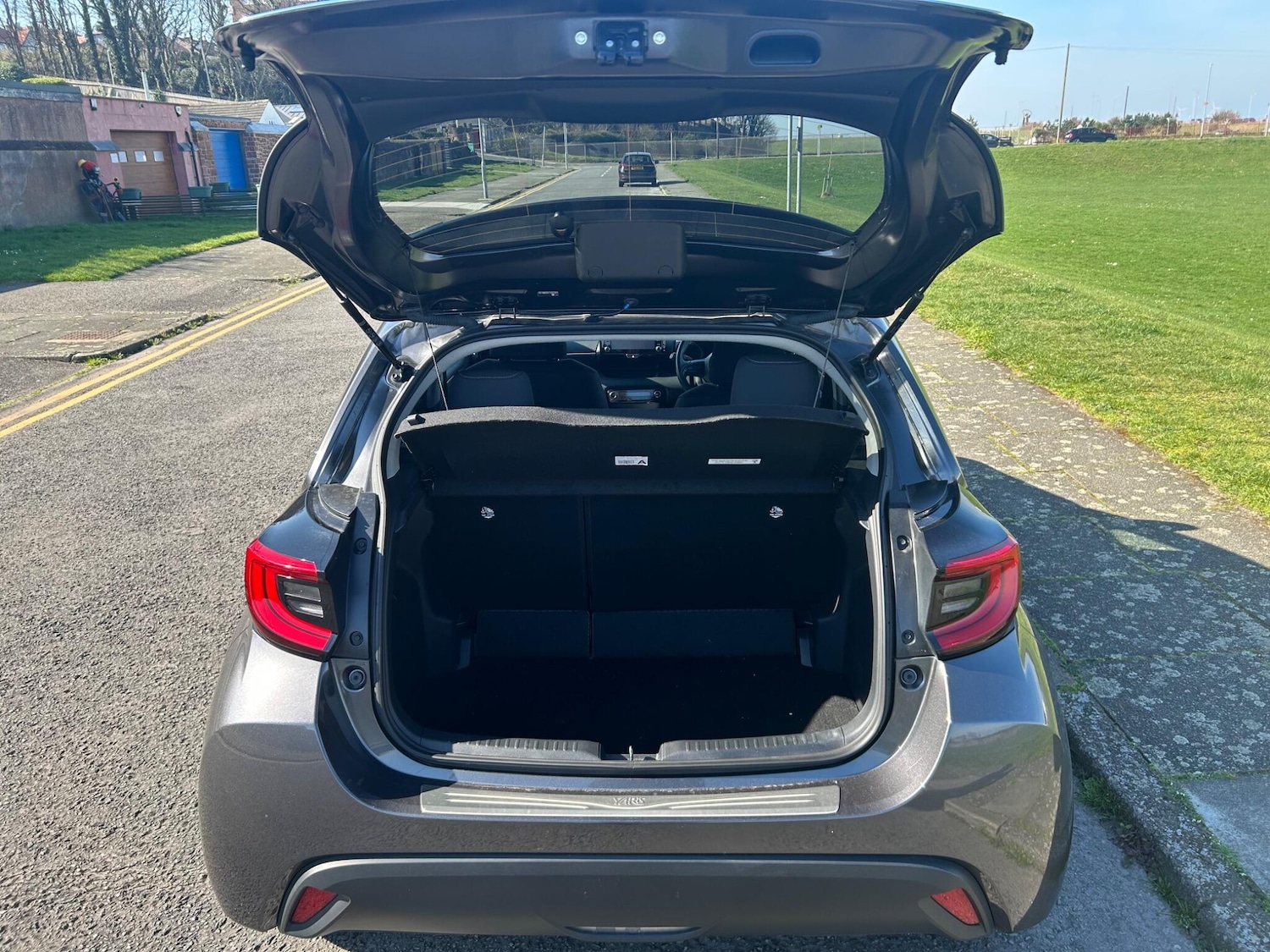 Used Toyota Yaris 2023 for sale - 78034929: Photo 26