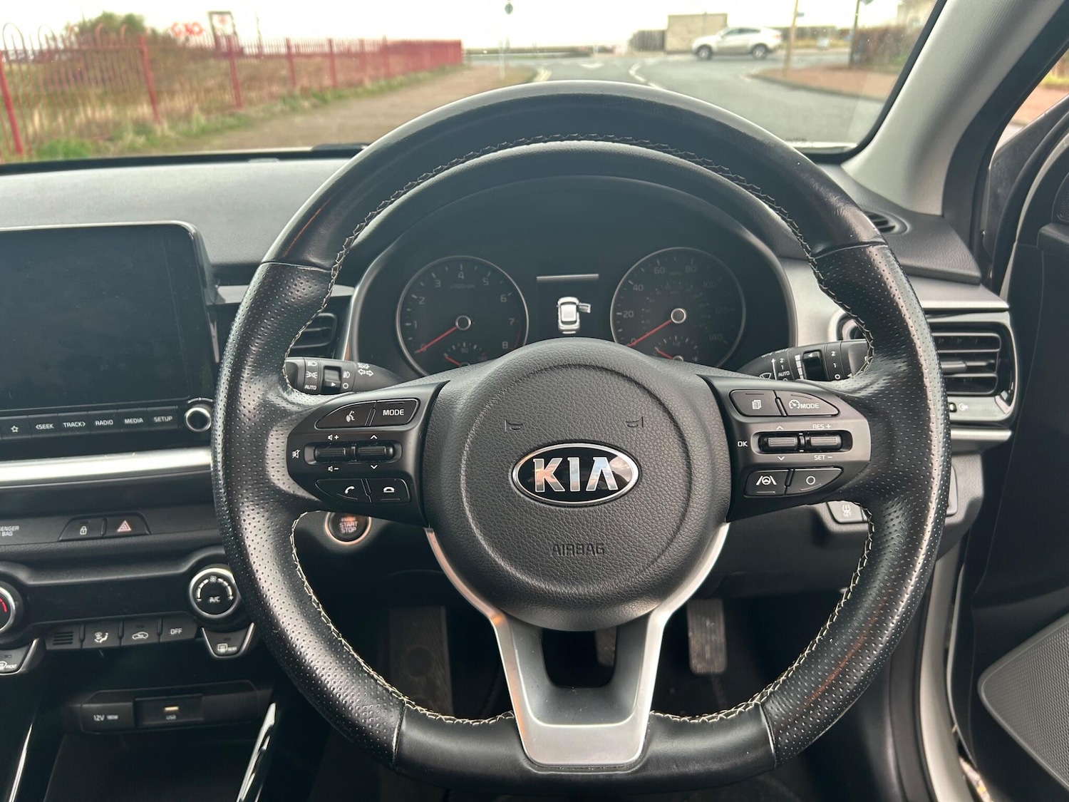 Used Kia Stonic 2021 for sale - 76561048: Photo 11