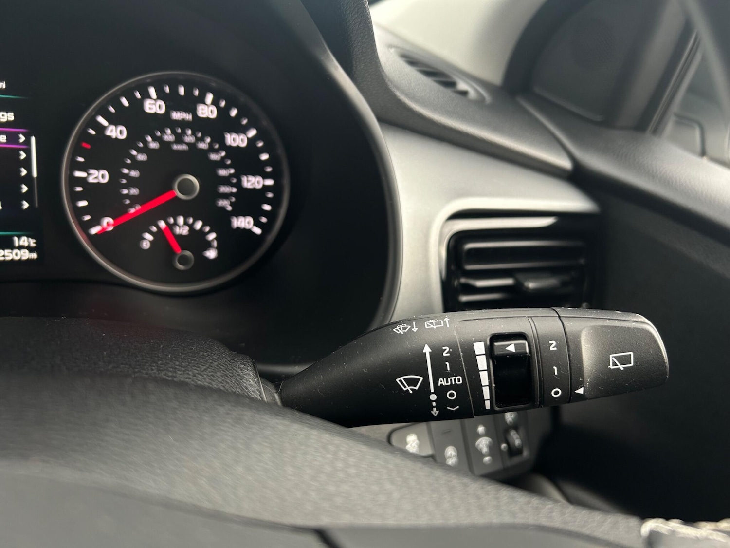 Used Kia Stonic 2021 for sale - 76561048: Photo 16