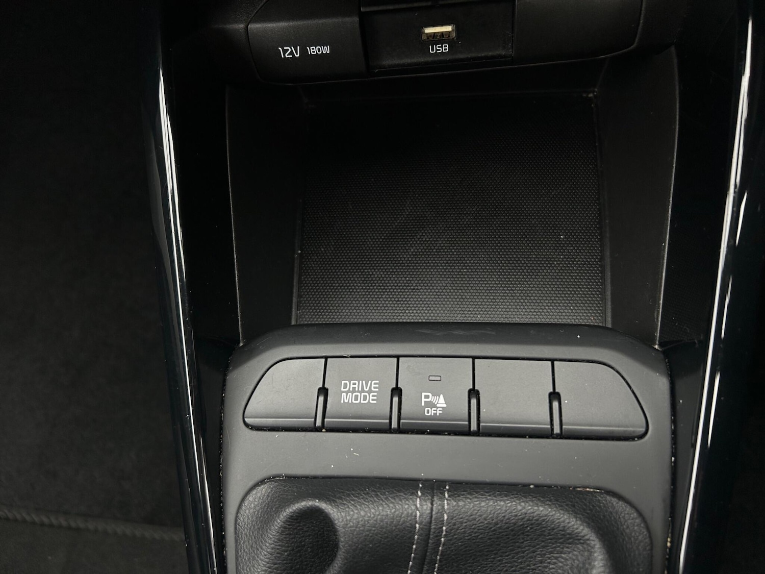 Used Kia Stonic 2021 for sale - 76561048: Photo 19