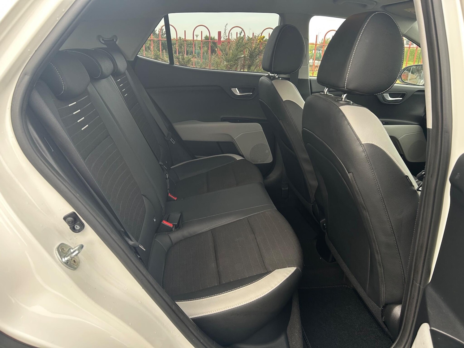 Used Kia Stonic 2021 for sale - 76561048: Photo 27