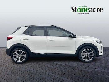 Used Kia Stonic 2021 for sale - 76561048: Photo