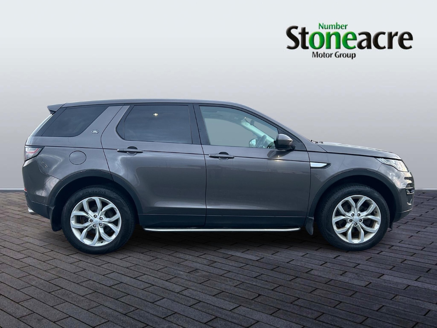 Used Land Rover Discovery Sport for sale - 76700573: Photo 2