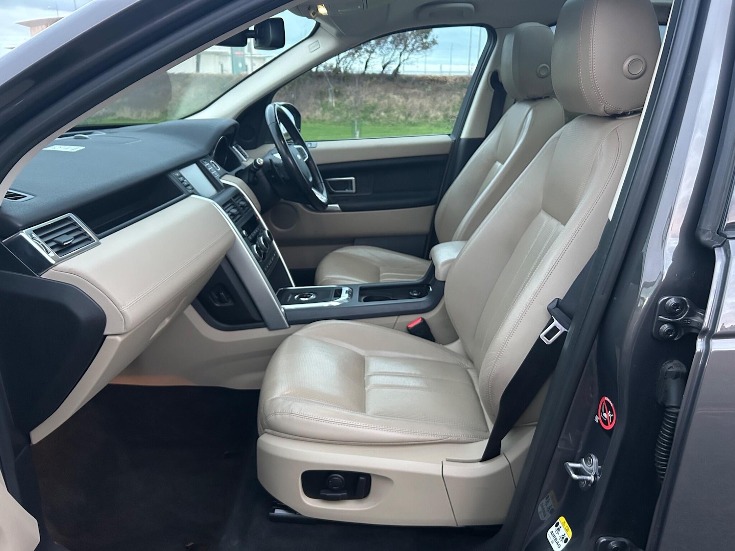 Used Land Rover Discovery Sport for sale - 76700573: Photo 32