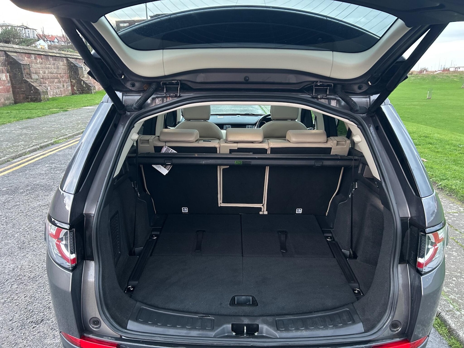 Used Land Rover Discovery Sport for sale - 76700573: Photo 36