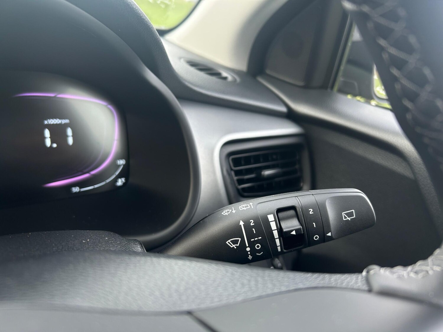 Used Kia Stonic 2025 for sale - 77550005: Photo 16