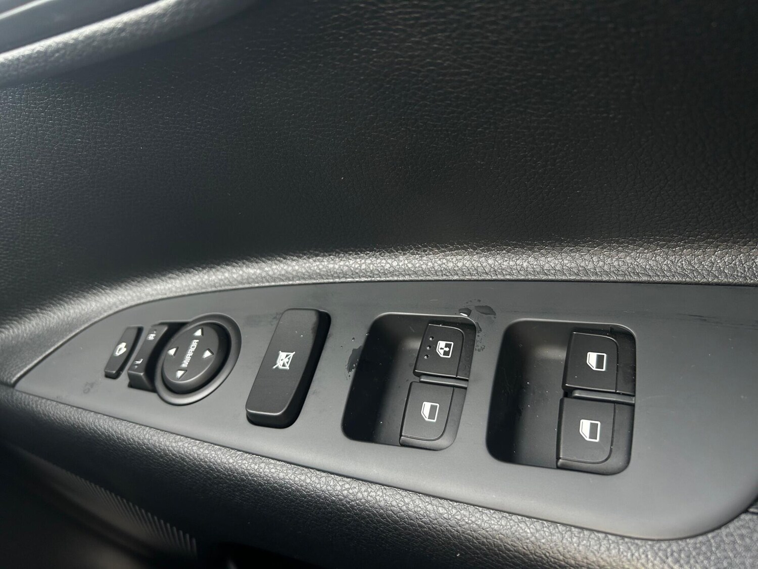 Used Kia Stonic 2025 for sale - 77550005: Photo 17