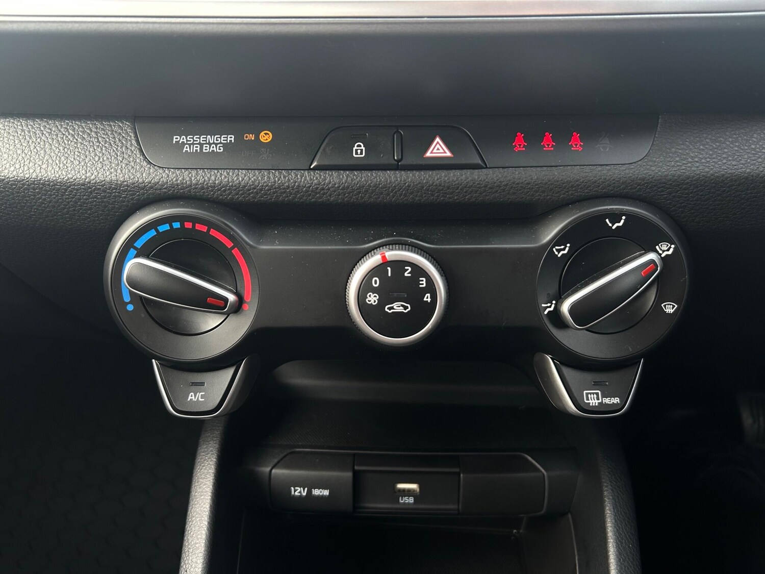 Used Kia Stonic 2025 for sale - 77550005: Photo 22