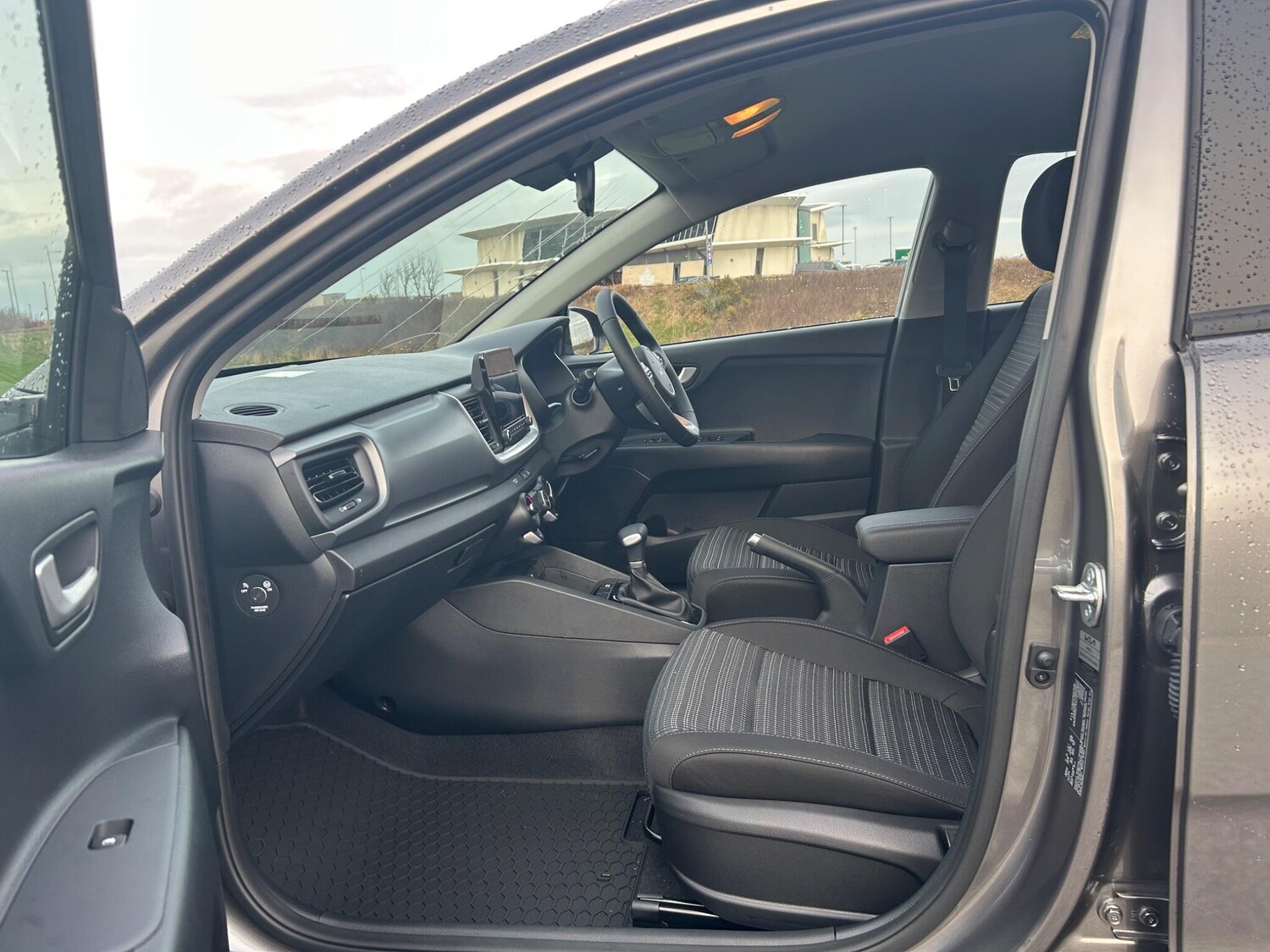 Used Kia Stonic 2025 for sale - 77550005: Photo 26