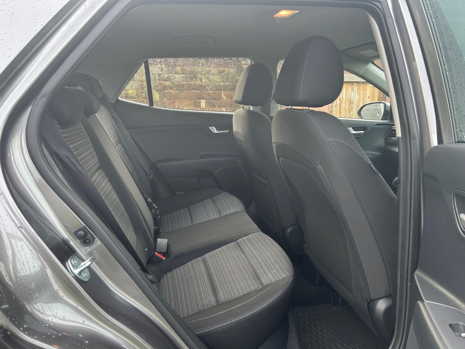 Used Kia Stonic 2025 for sale - 77550005: Photo 28