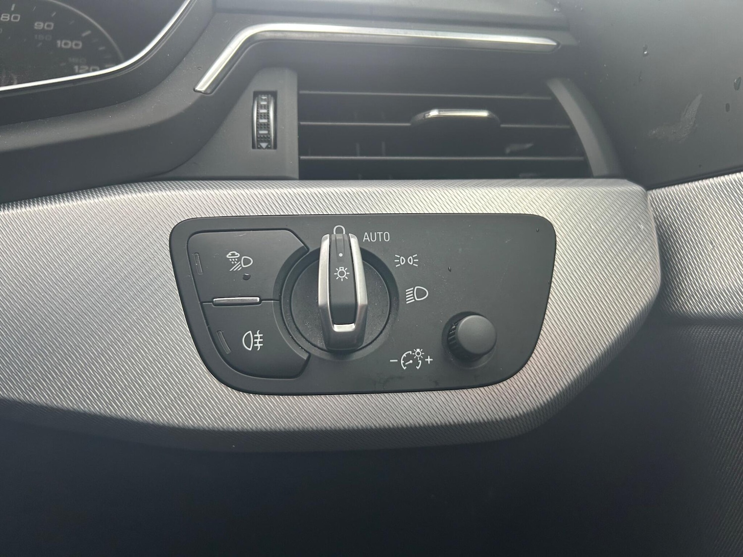 Used Audi A4 2018 for sale - 77376236: Photo 16