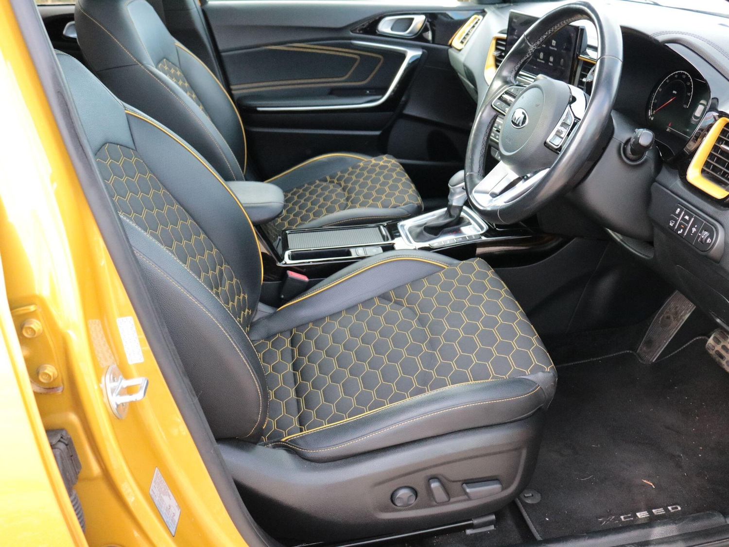 Used Kia XCeed 2020 for sale - 76013049: Photo 14
