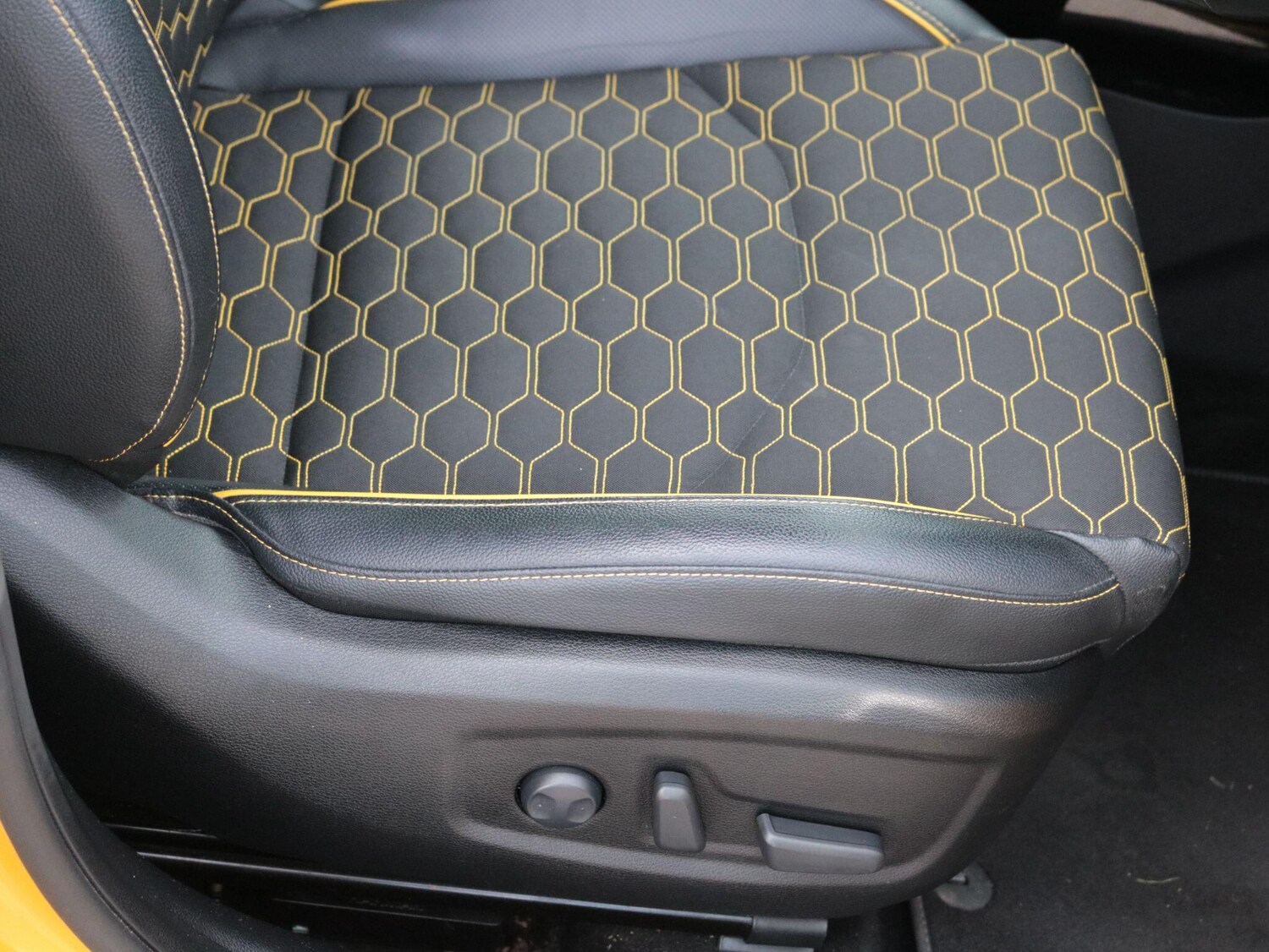 Used Kia XCeed 2020 for sale - 76013049: Photo 29
