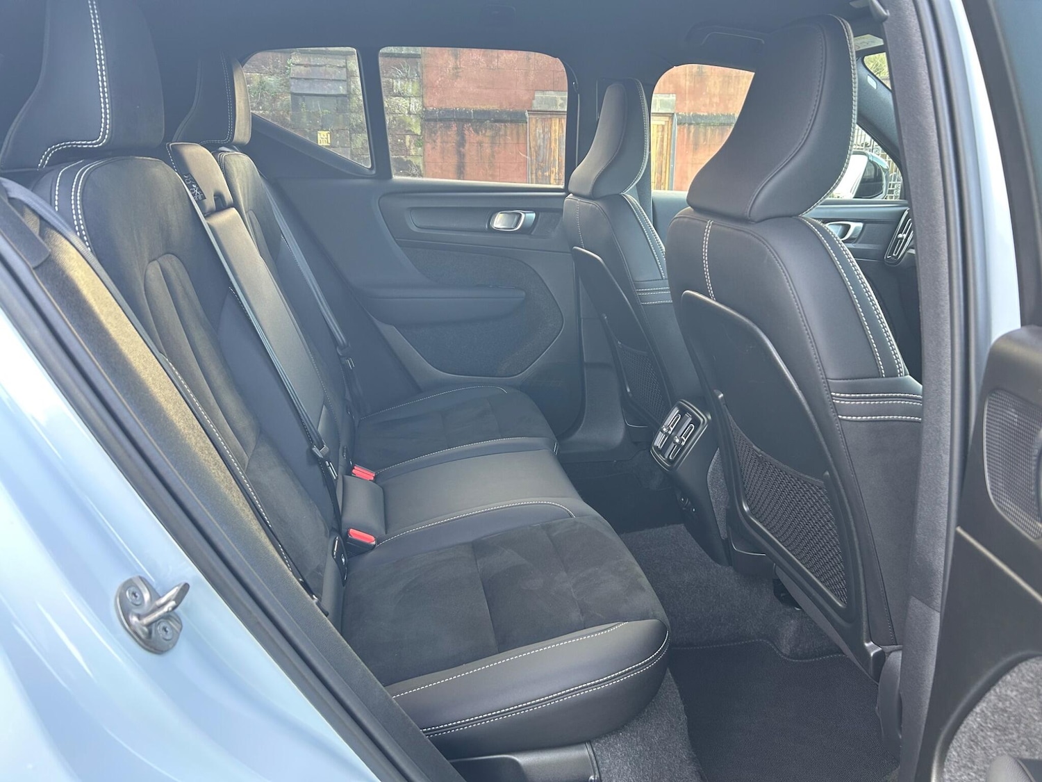 Used Volvo XC40 2024 for sale - 76975535: Photo 31