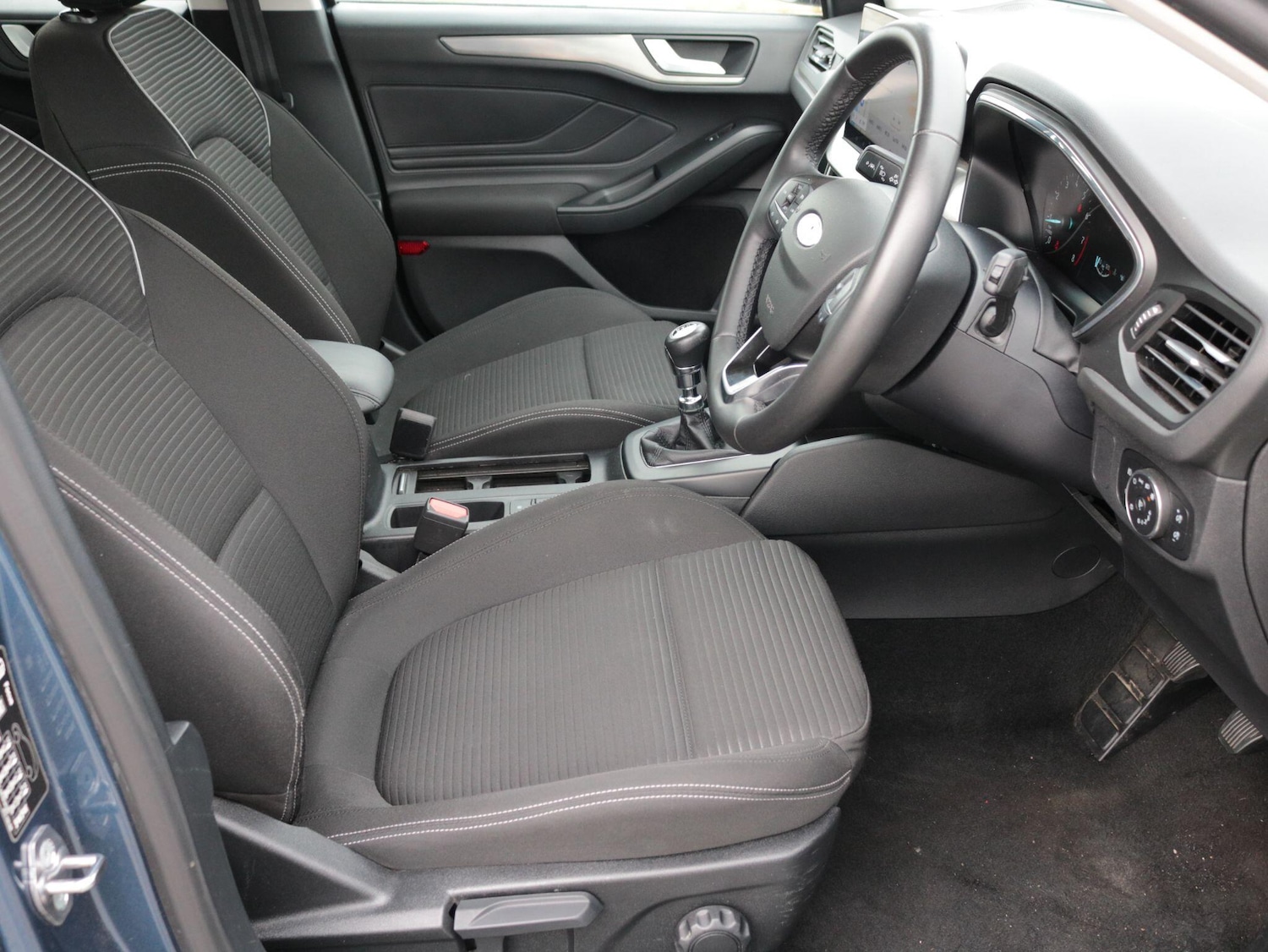 Used Ford Focus 2023 for sale - 76283257: Photo 13