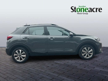 Used Kia Stonic 2023 for sale - 78771768: Photo