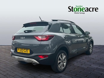 Used Kia Stonic 2023 for sale - 78771768: Photo