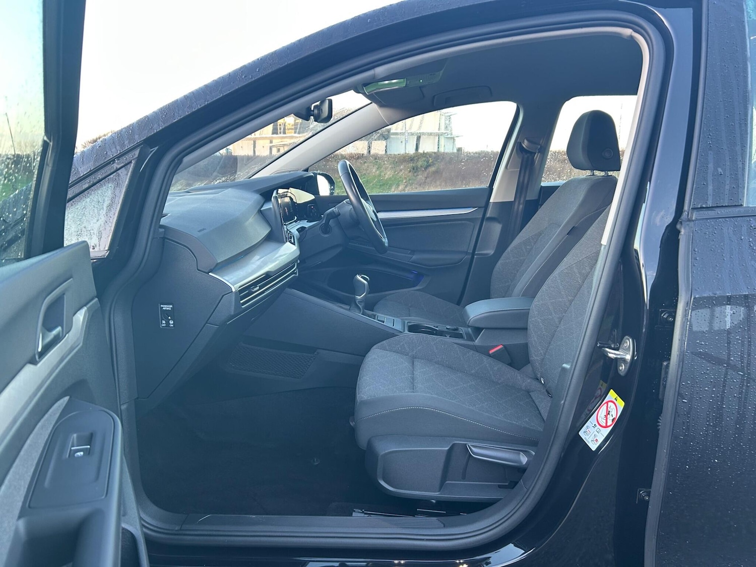 Used Volkswagen Golf 2024 for sale - 76976369: Photo 26