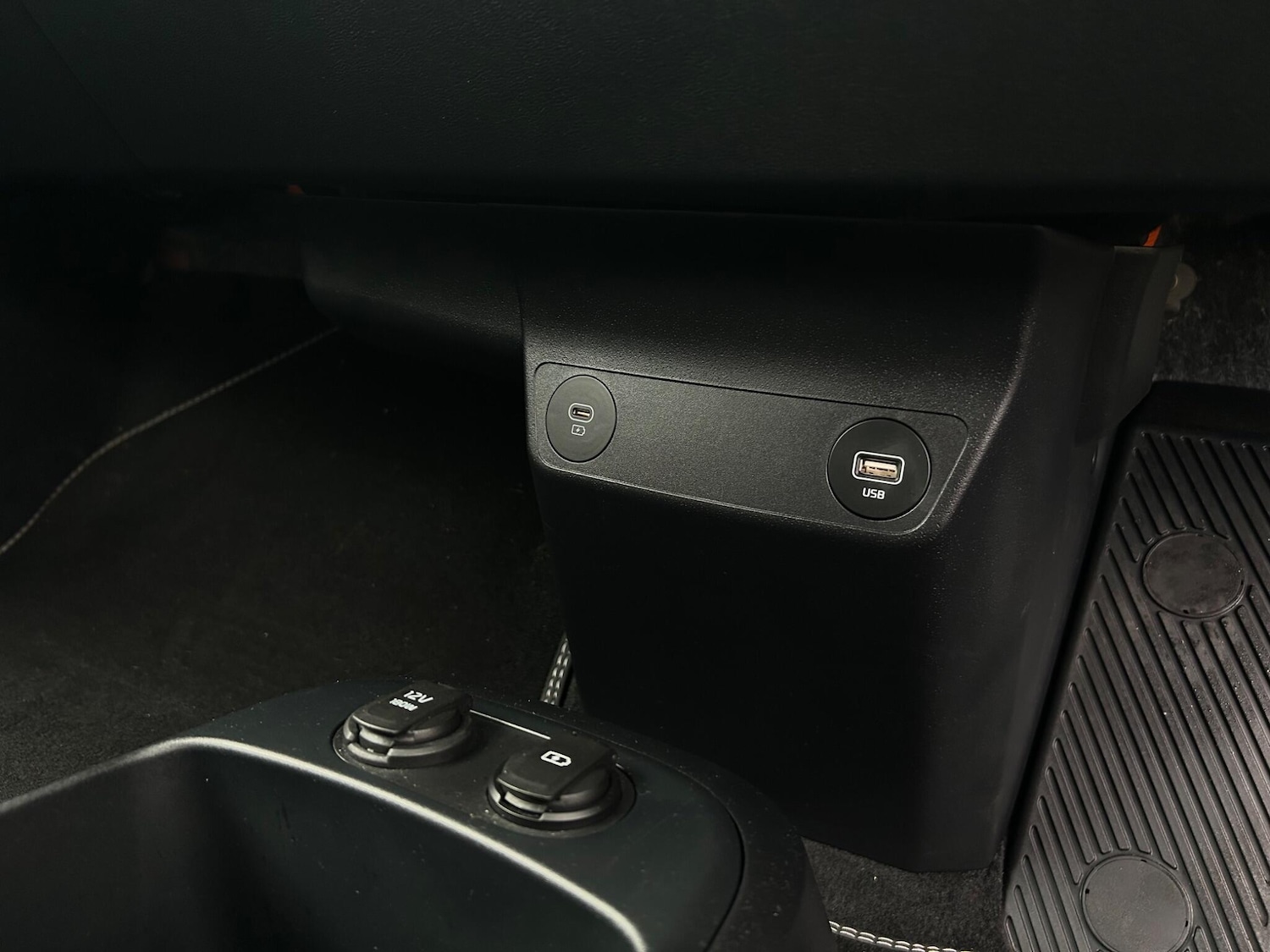 Used Kia EV6 2022 for sale - 76456603: Photo 19