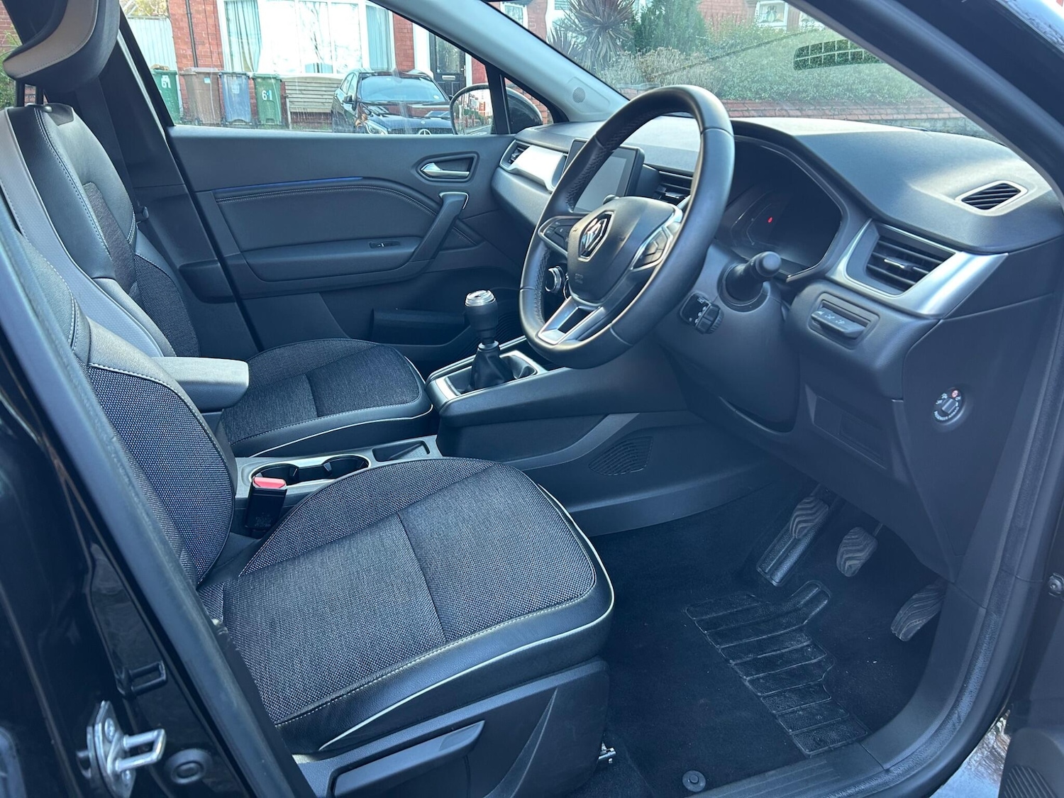 Used Renault Captur 2024 for sale - 76700828: Photo 10