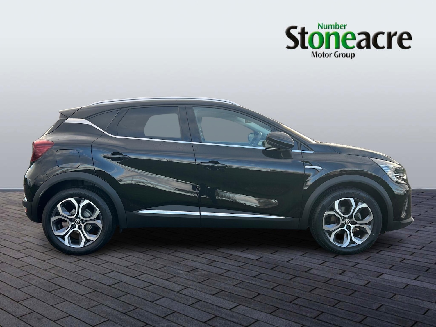 Used Renault Captur 2024 for sale - 76700828: Photo 2