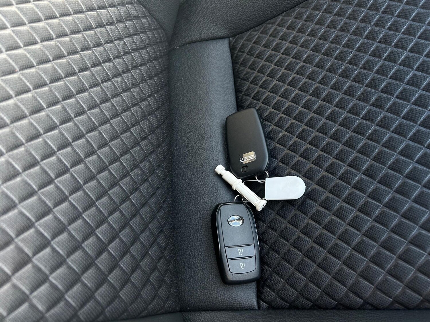 Used Mazda Mazda2 HYBRID 2025 for sale - 77696200: Photo 31