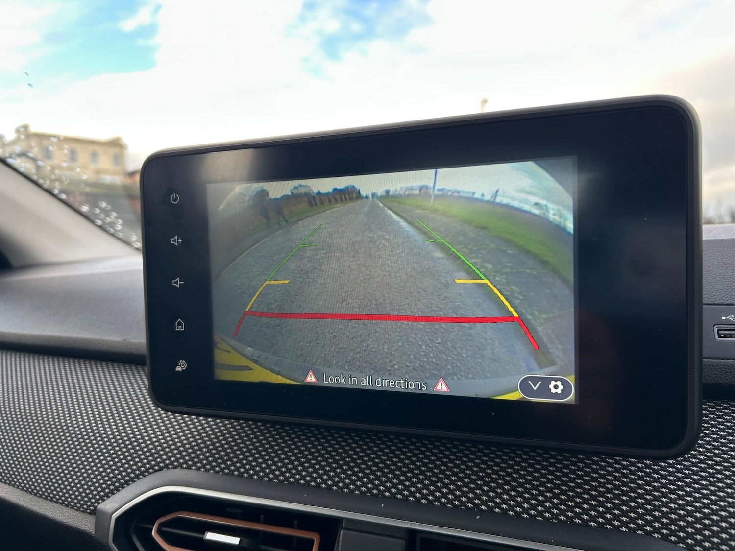 Used Dacia Sandero Stepway 2023 for sale - 76689465: Photo 25