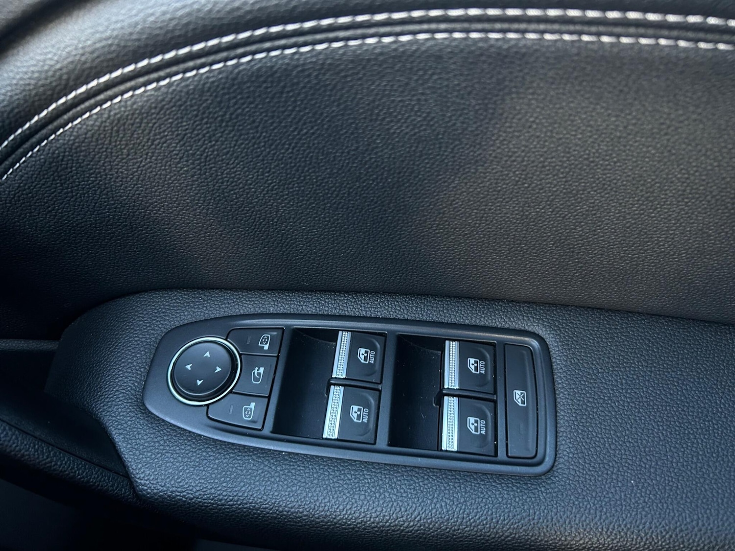 Used Renault Captur 2024 for sale - 76926018: Photo 16