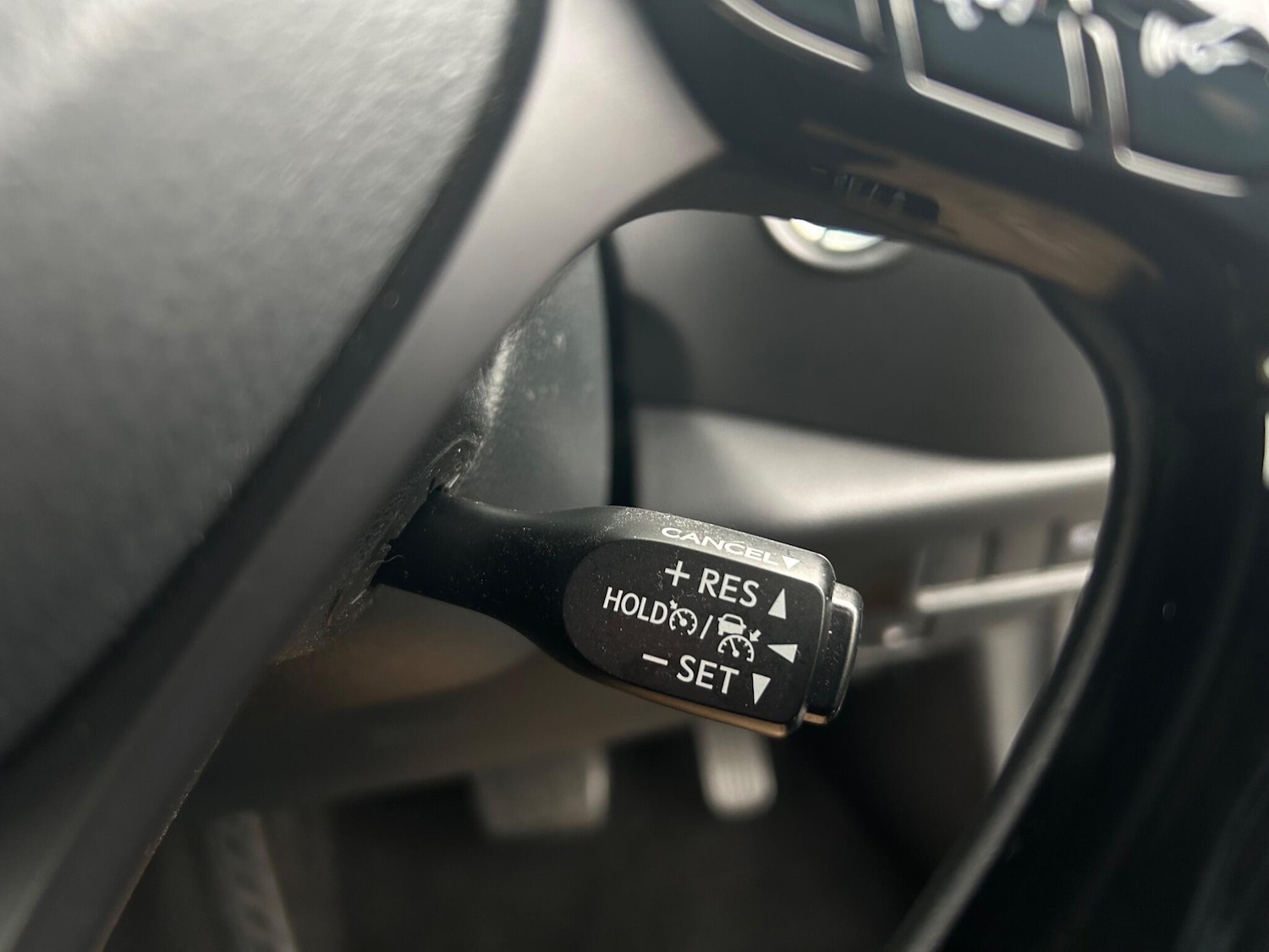 Used Toyota C-HR for sale - 76527652: Photo 15