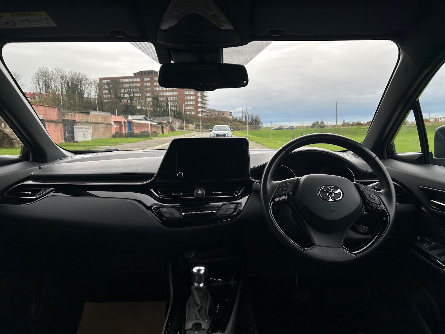 Used Toyota C-HR for sale - 76527652: Photo 25