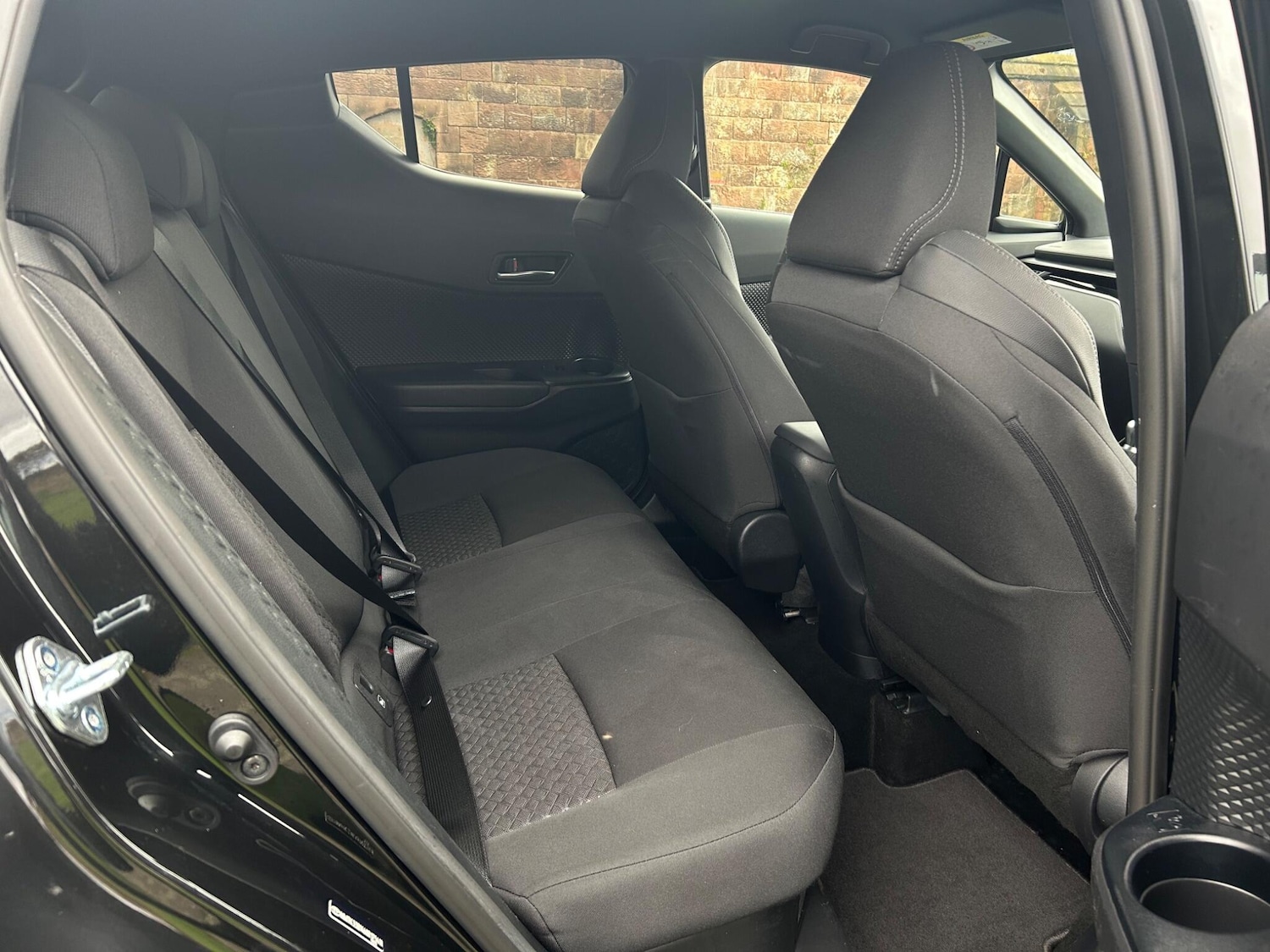 Used Toyota C-HR for sale - 76527652: Photo 27