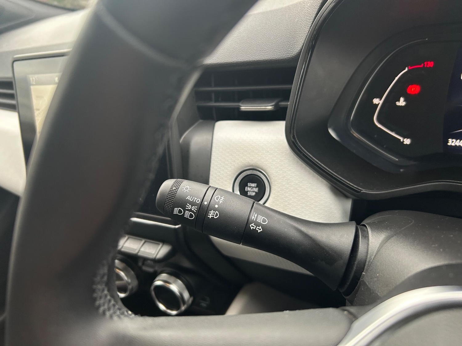 Used Renault Clio for sale - 76727908: Photo 15