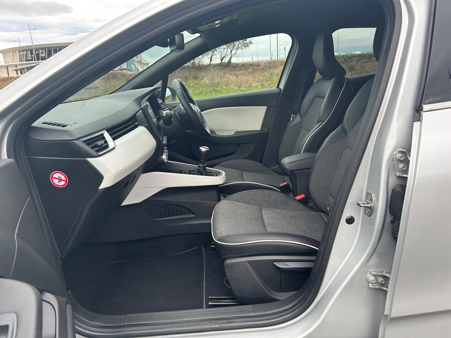 Used Renault Clio for sale - 76727908: Photo 27