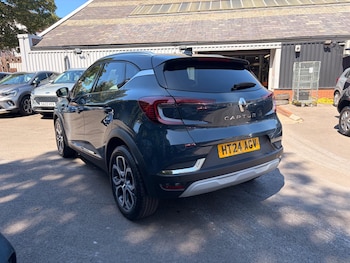 Used Renault Captur 2024 for sale - 79387713: Photo