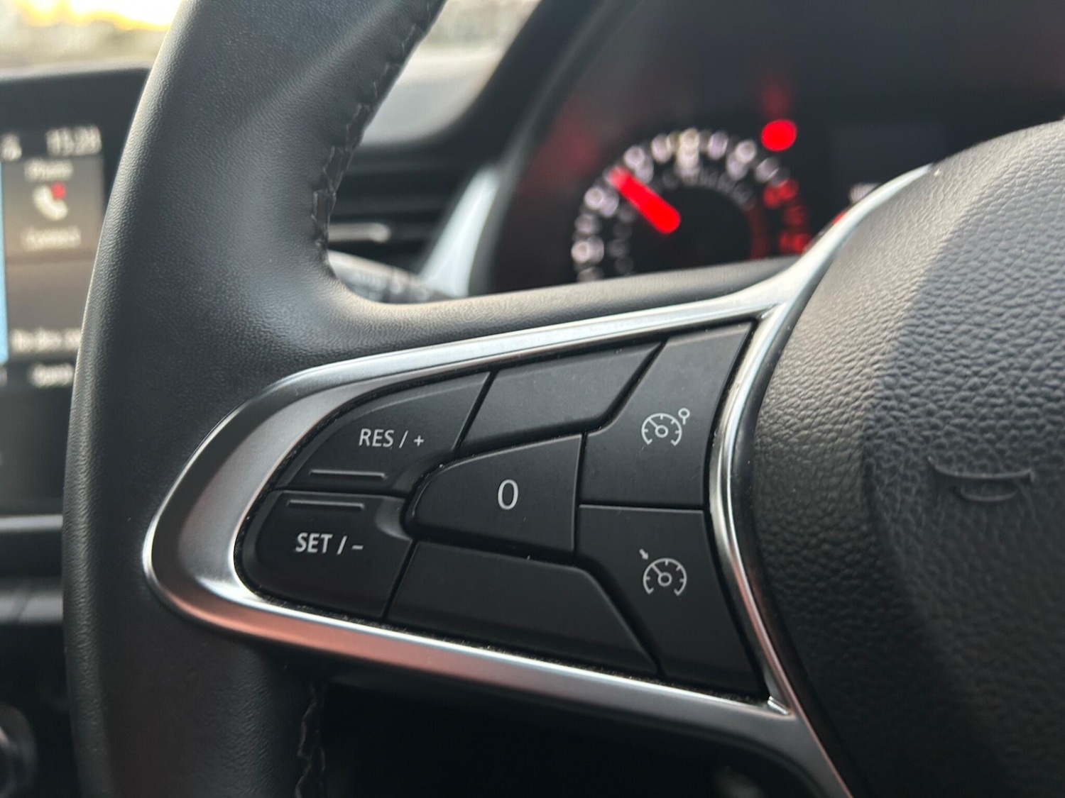 Used Renault Captur 2024 for sale - 76701635: Photo 13