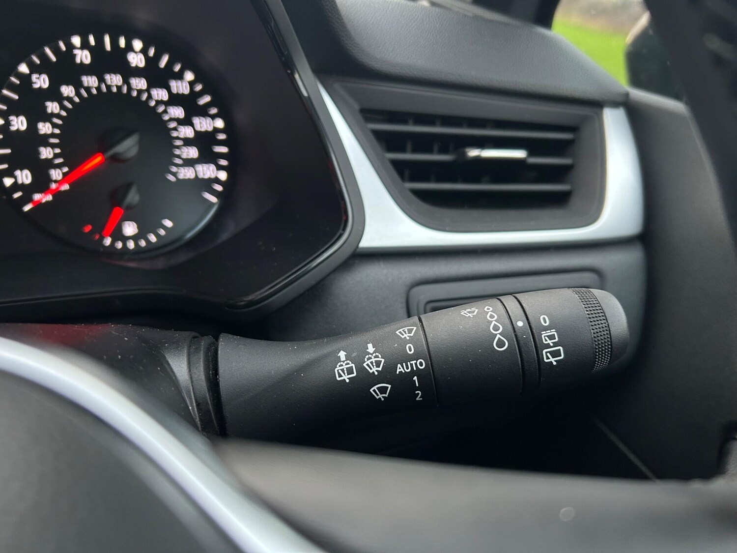 Used Renault Captur 2024 for sale - 76701635: Photo 16