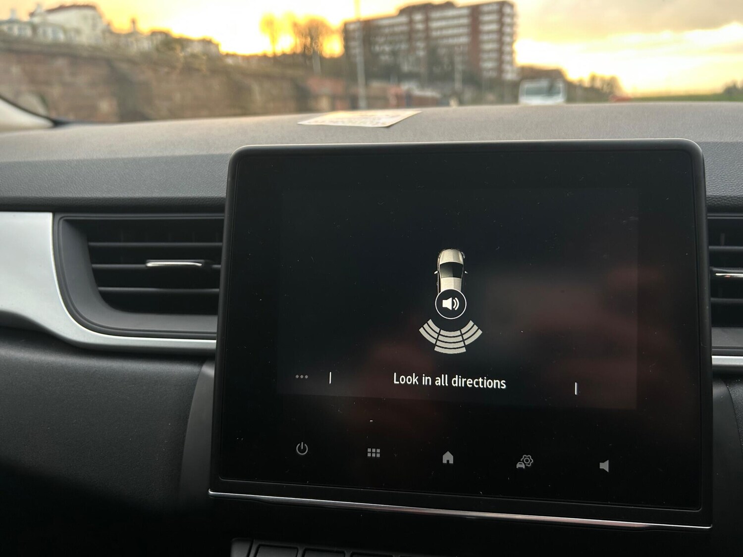 Used Renault Captur 2024 for sale - 76701635: Photo 25