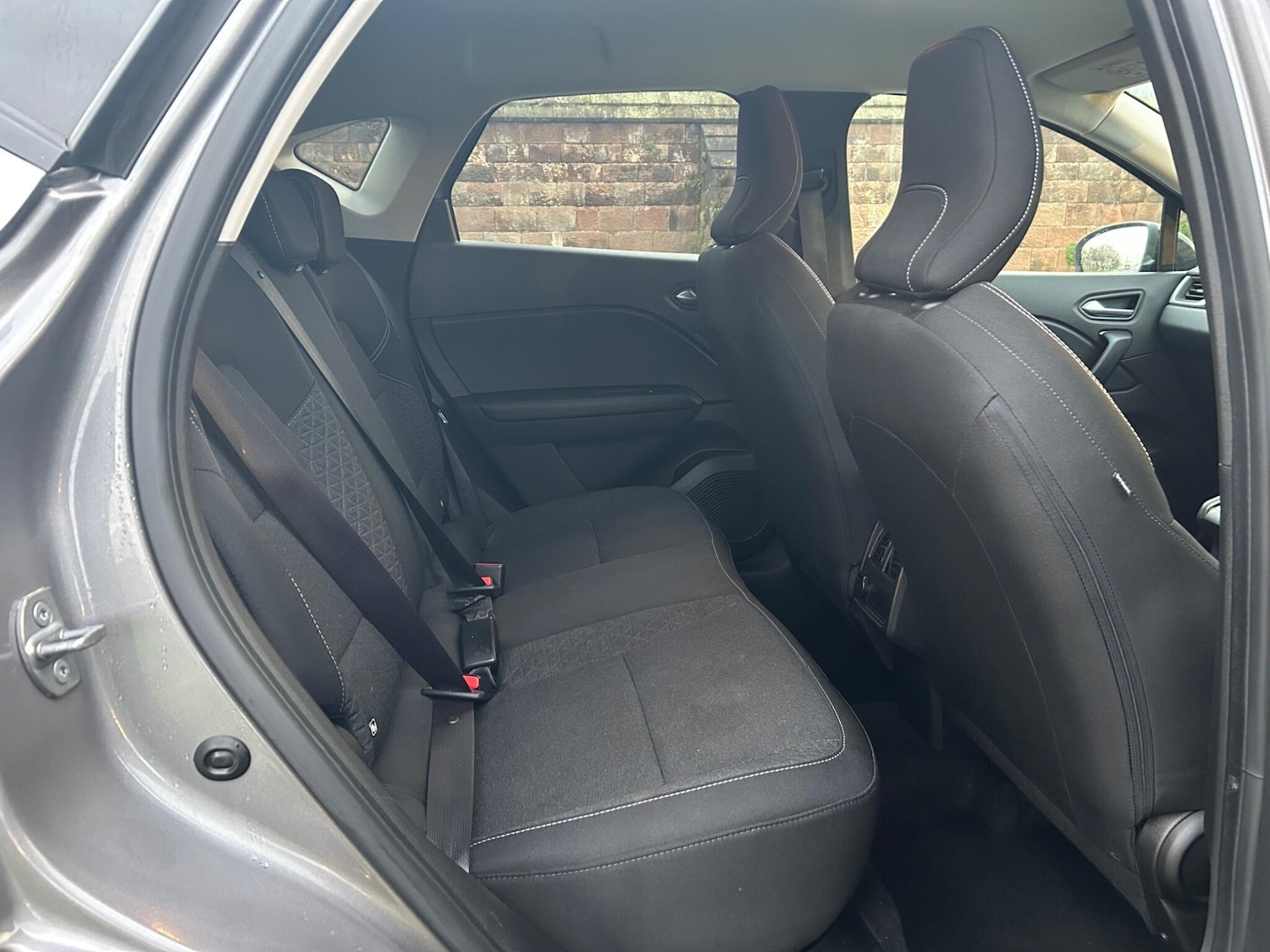 Used Renault Captur 2024 for sale - 76701635: Photo 29