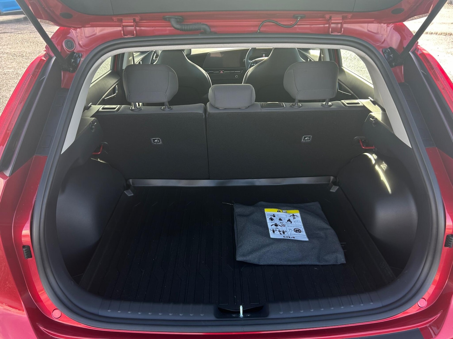 Used Kia Niro 2025 for sale - 76388916: Photo 28