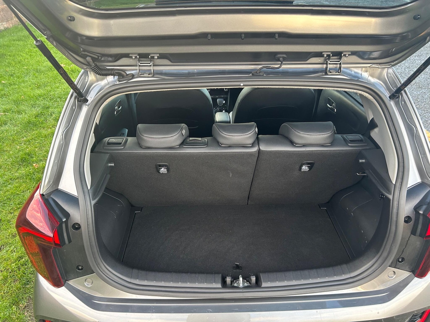 Used Kia Picanto 2024 for sale - 76735101: Photo 31