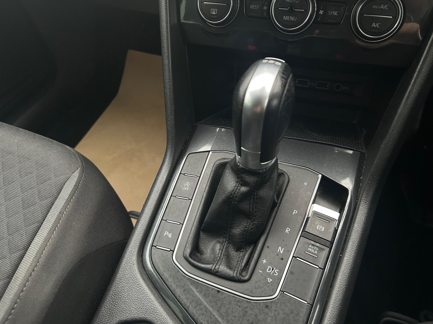 Used Volkswagen Tiguan 2018 for sale - 77156203: Photo 18