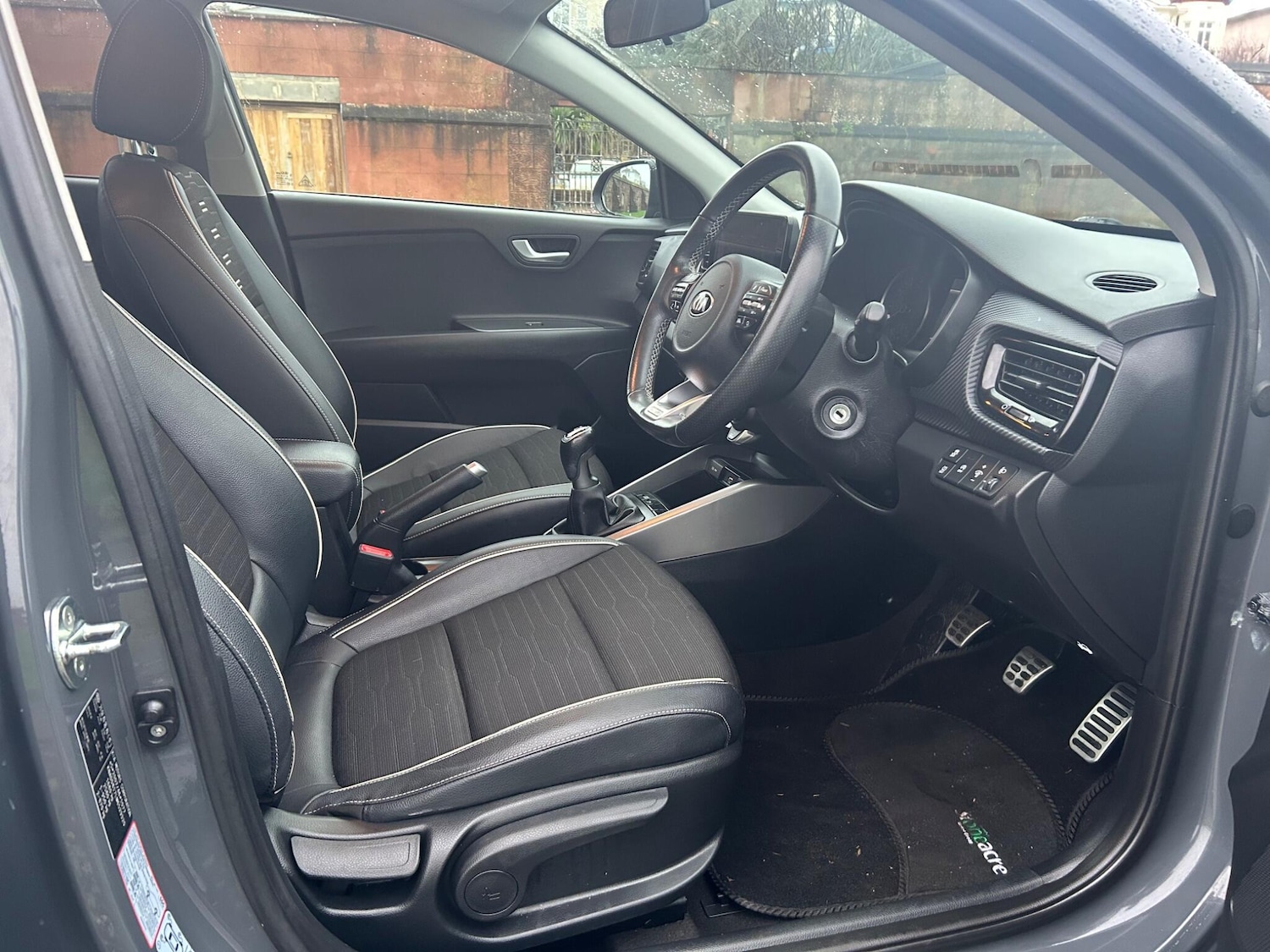 Used Kia Stonic 2021 for sale - 76994552: Photo 10