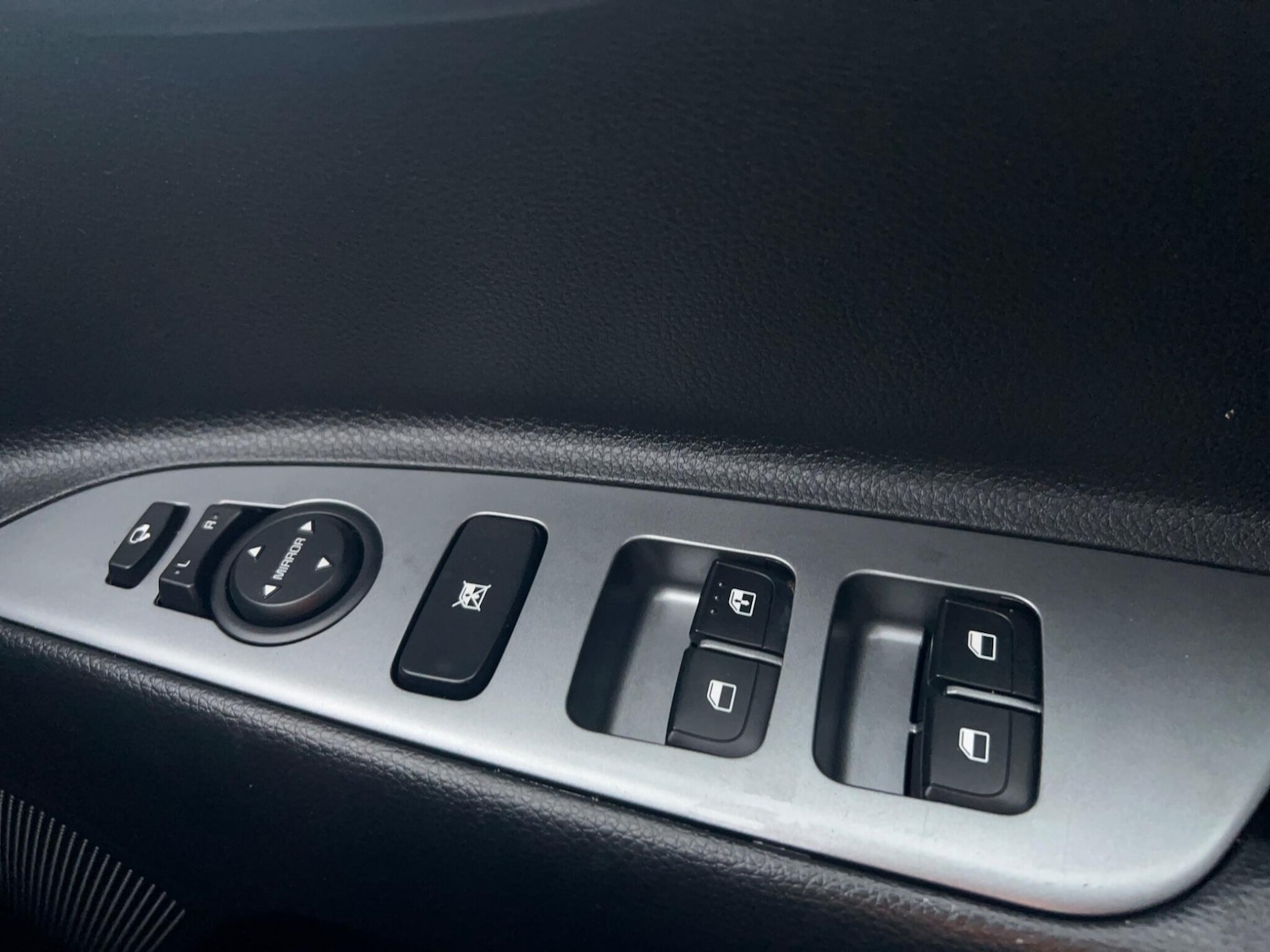 Used Kia Stonic 2021 for sale - 76994552: Photo 17