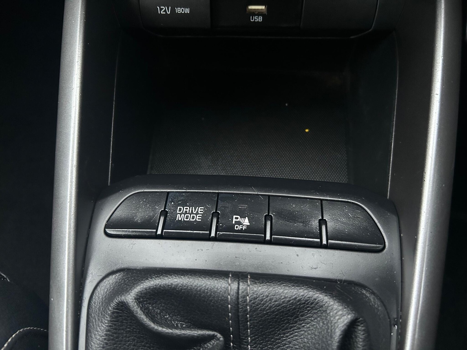 Used Kia Stonic 2021 for sale - 76994552: Photo 20